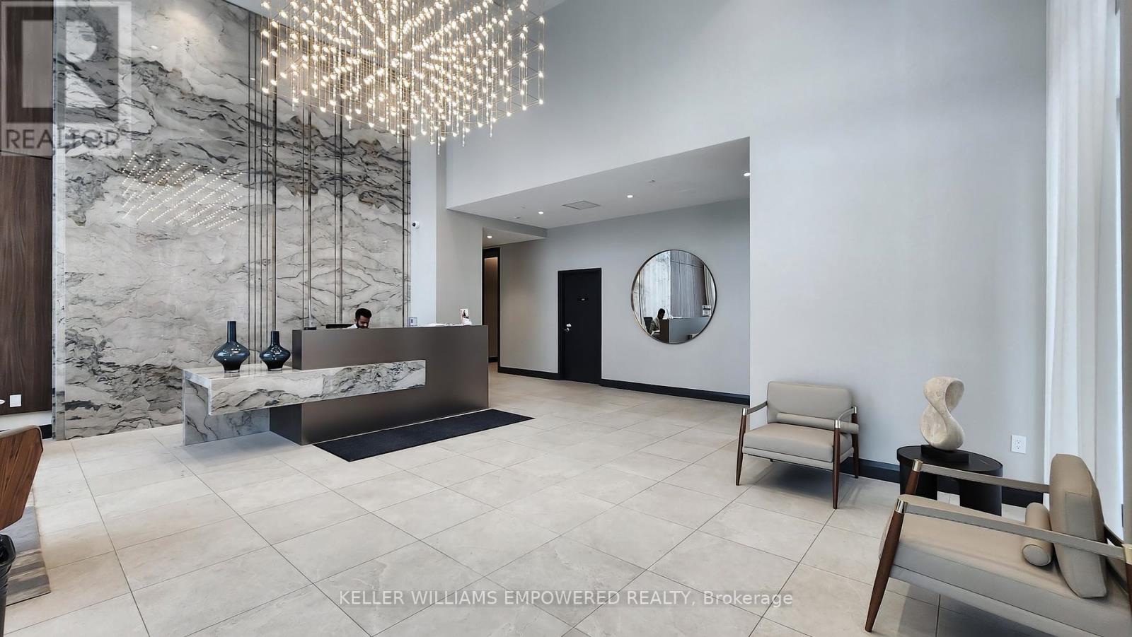 219 - 293 The Kingsway, Toronto, Ontario  M9A 0E8 - Photo 3 - W12016572