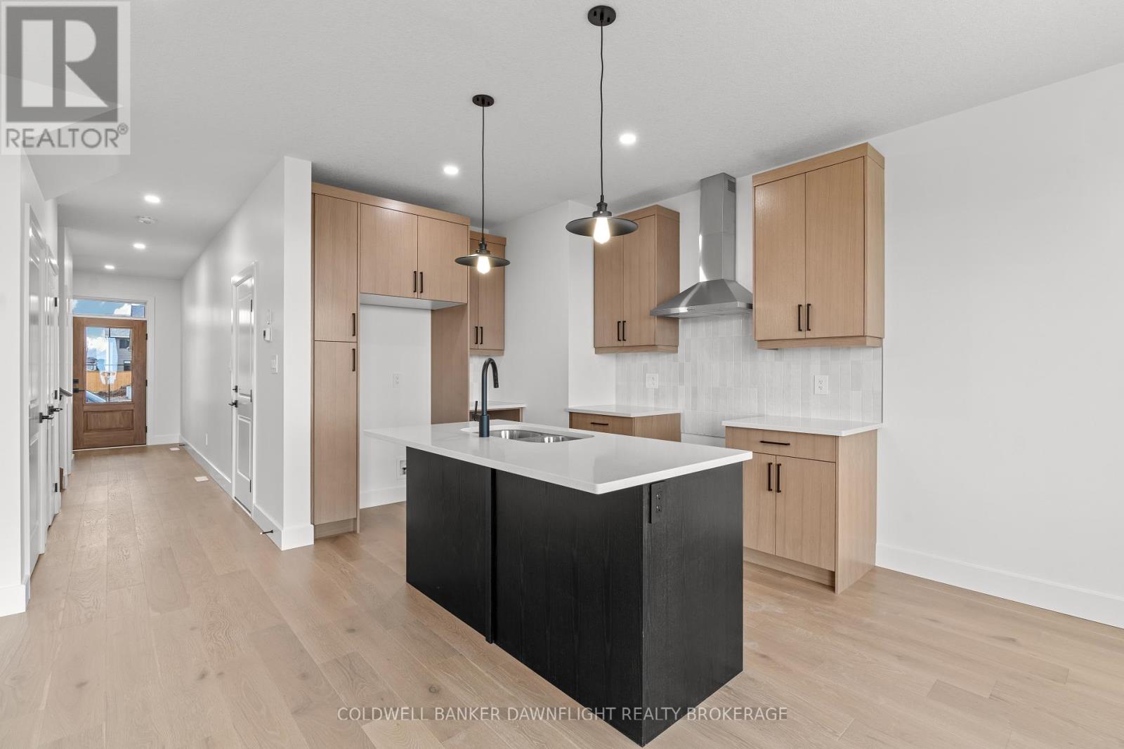 45 - 147 Scotts Drive, Lucan Biddulph (Lucan), Ontario  N0M 2J0 - Photo 11 - X11935091