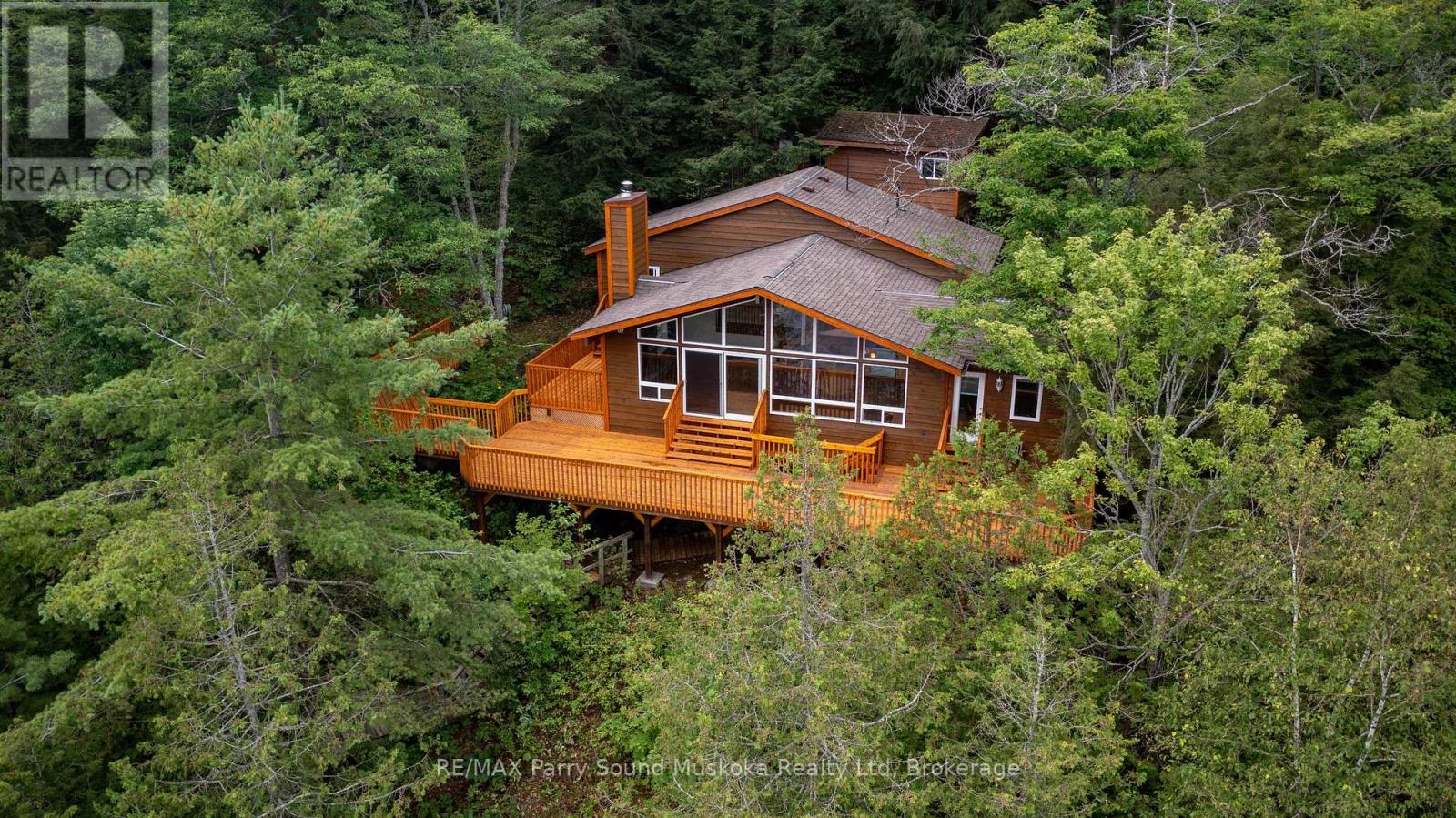 16 Mountain Basin, Mcdougall, Ontario  P0G 1C0 - Photo 2 - X12016710