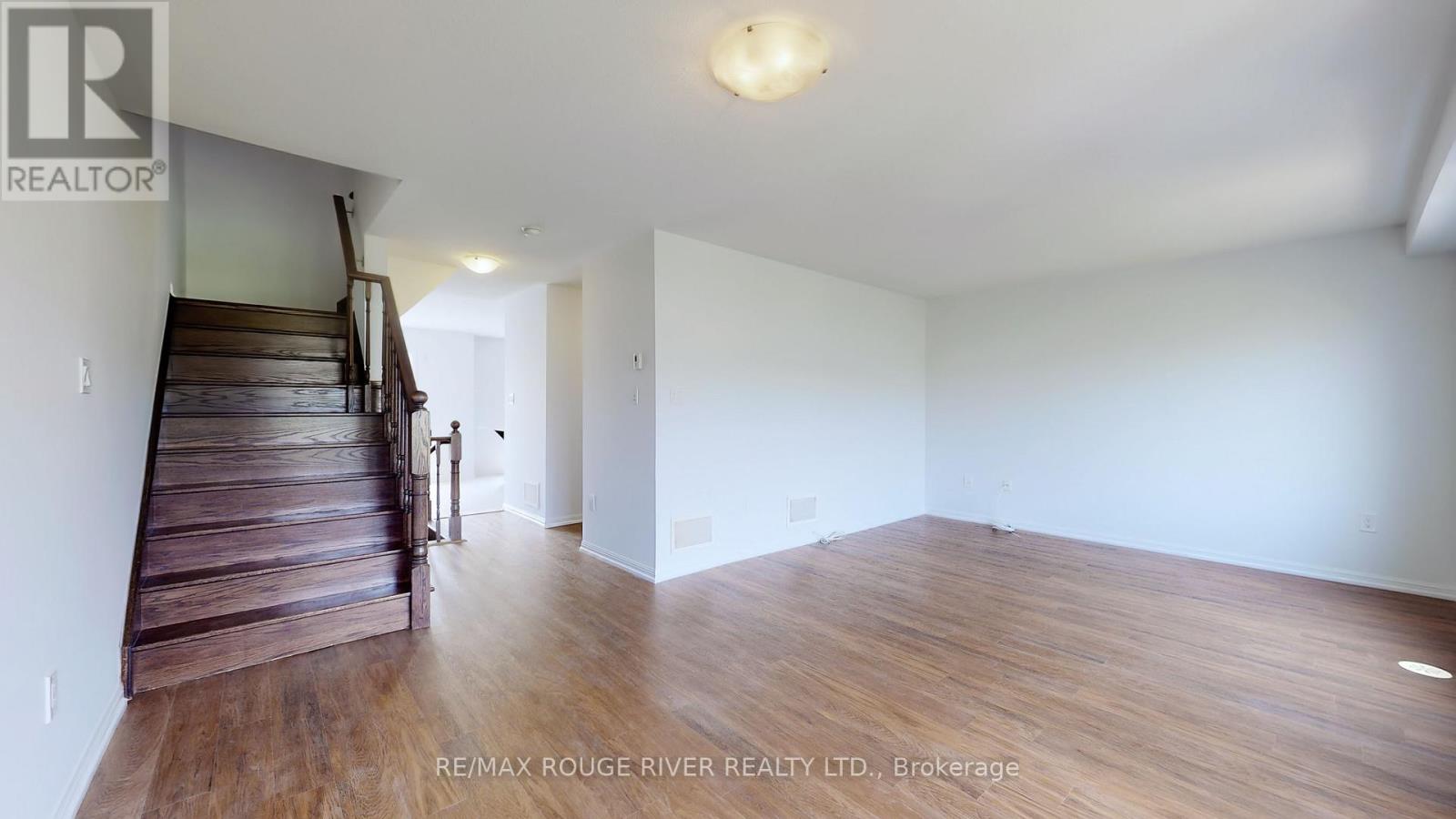 2416 Bronzedale Street, Pickering, Ontario  L1X 0C3 - Photo 7 - E12016645