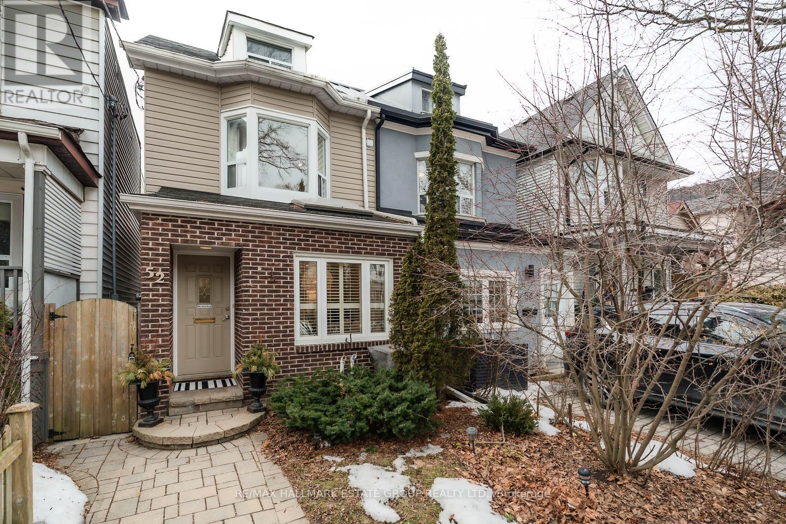 52 Rhodes Avenue, Toronto, Ontario  M4L 2Z9 - Photo 1 - E12016724