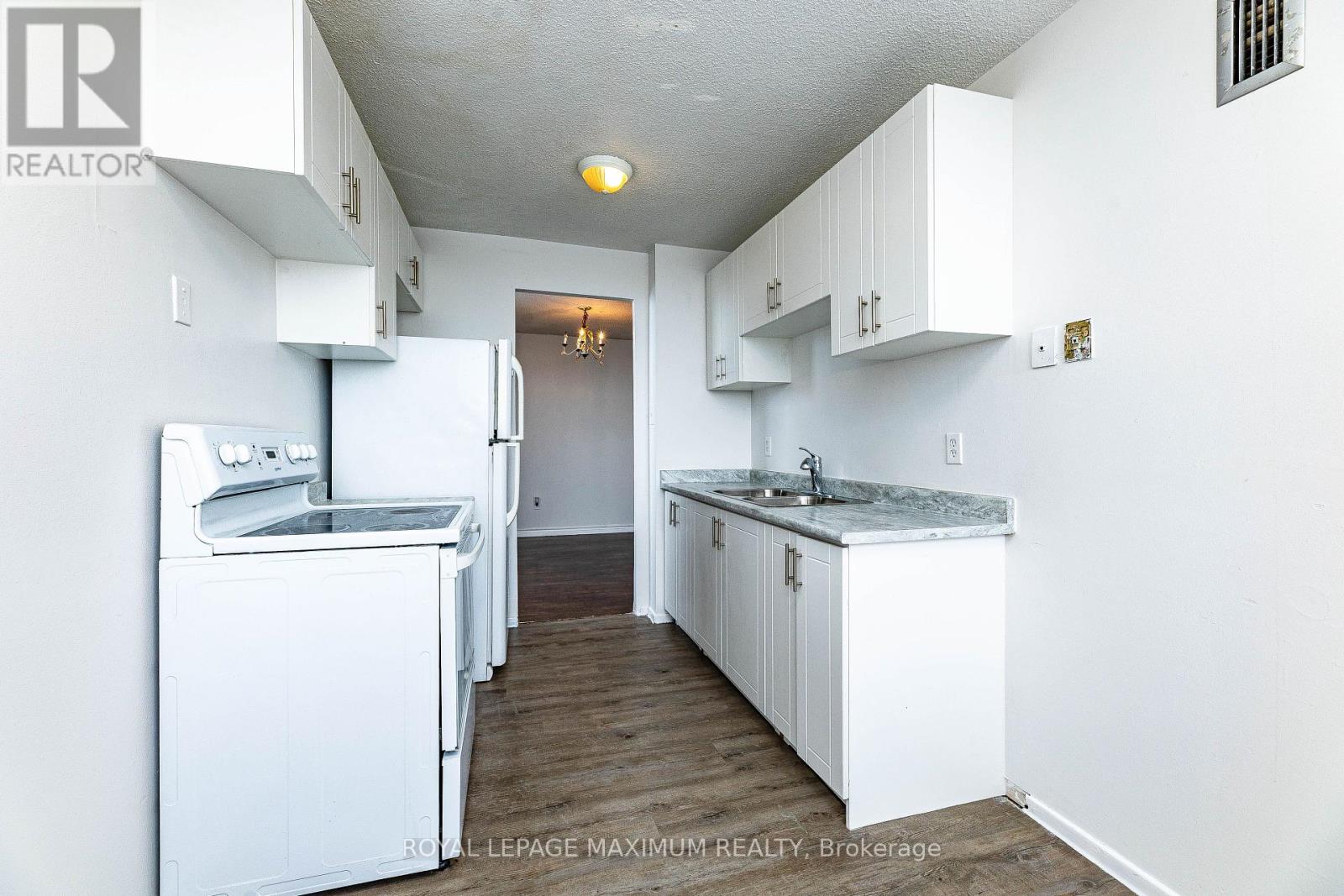 Property at 1912 - 15 KENSINGTON ROAD image 5