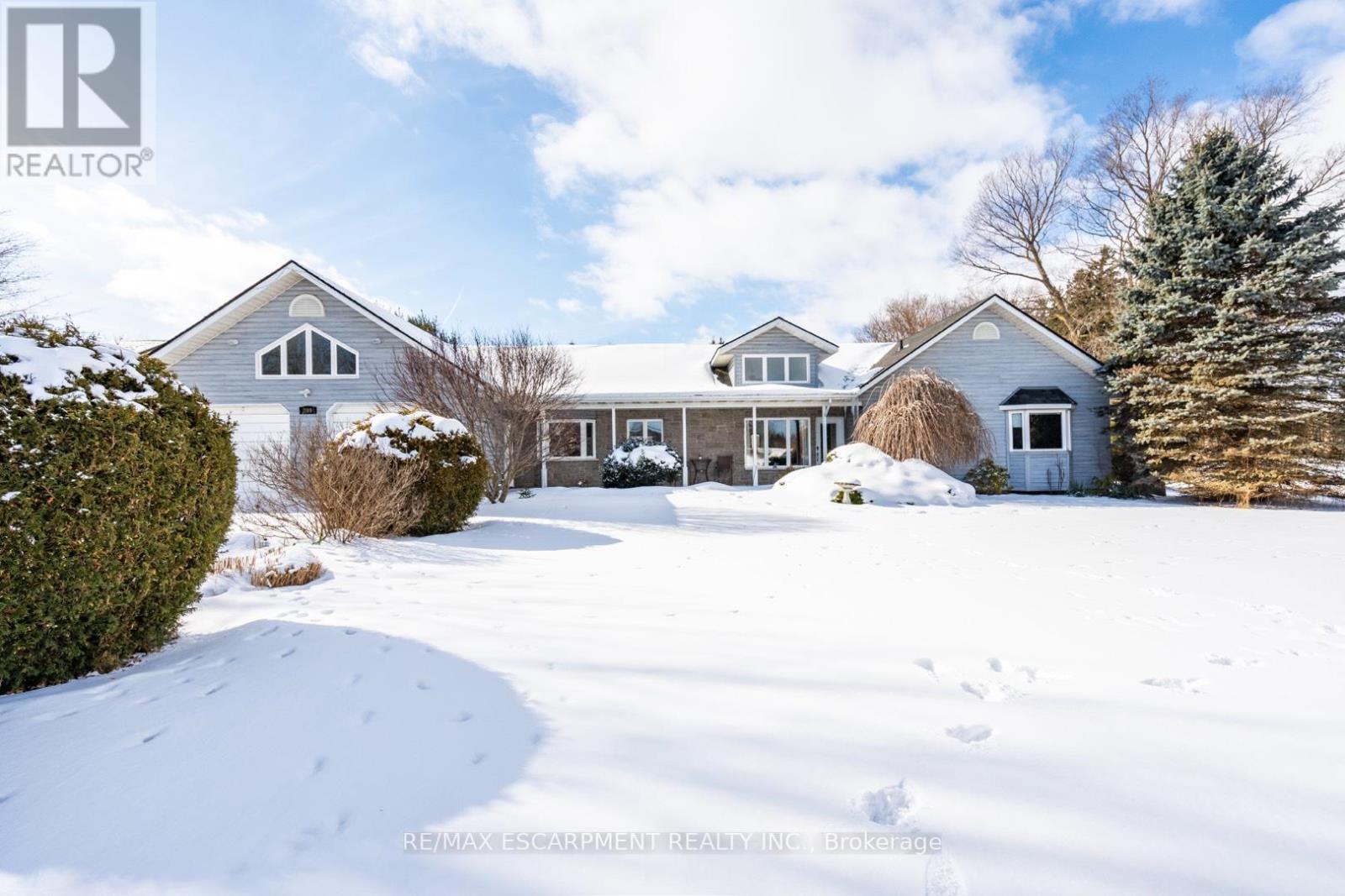 399 OLD BROCK ROAD, Hamilton, Ontario