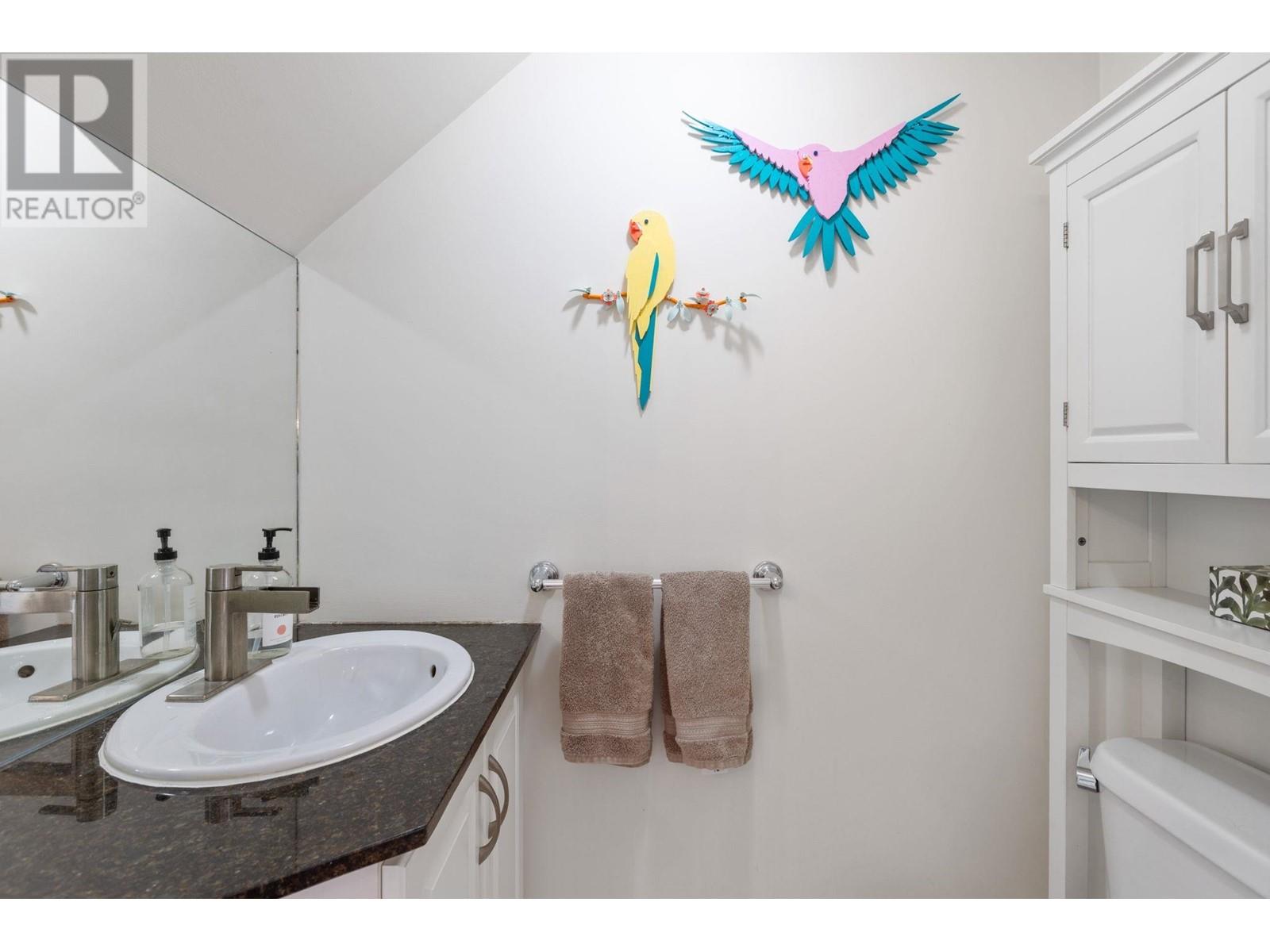 C 229 W 5th Street, North Vancouver, British Columbia  V7M 1J9 - Photo 15 - R2973360
