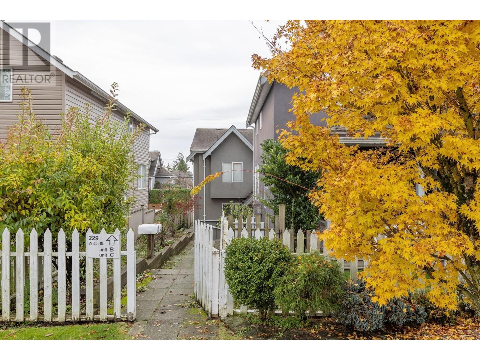 C 229 W 5th Street, North Vancouver, British Columbia  V7M 1J9 - Photo 24 - R2973360