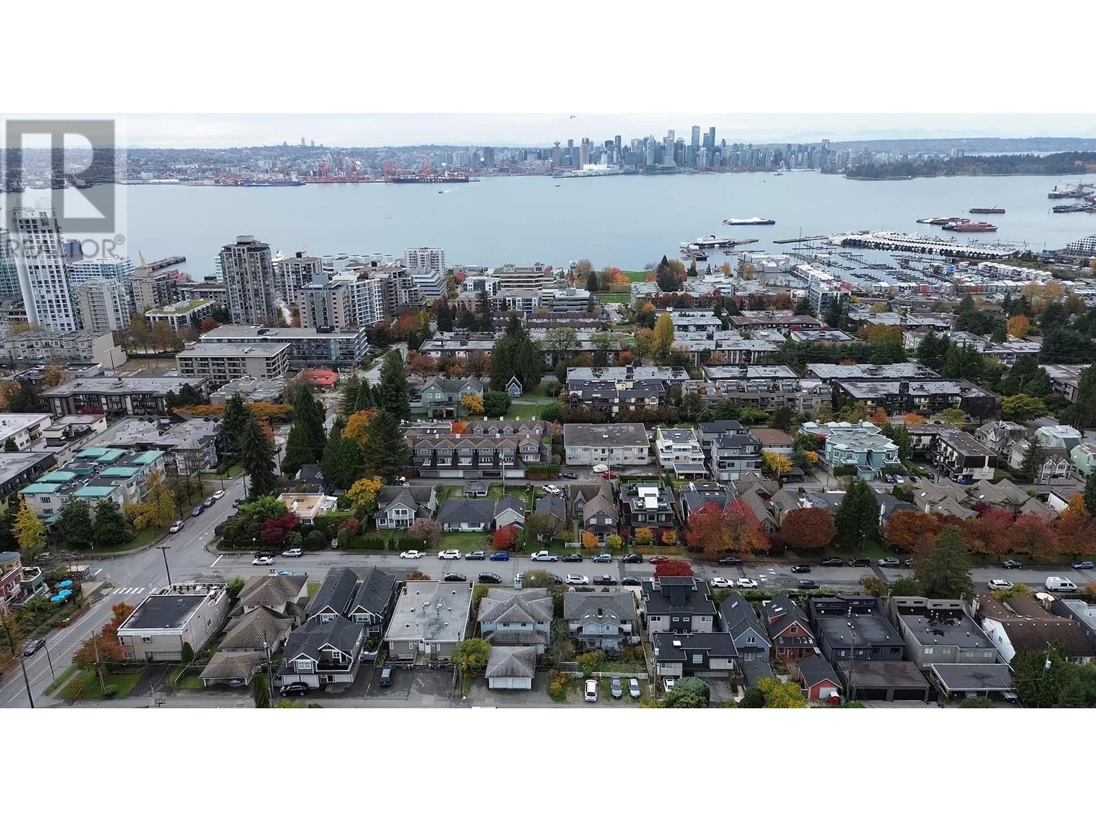 C 229 W 5th Street, North Vancouver, British Columbia  V7M 1J9 - Photo 29 - R2973360