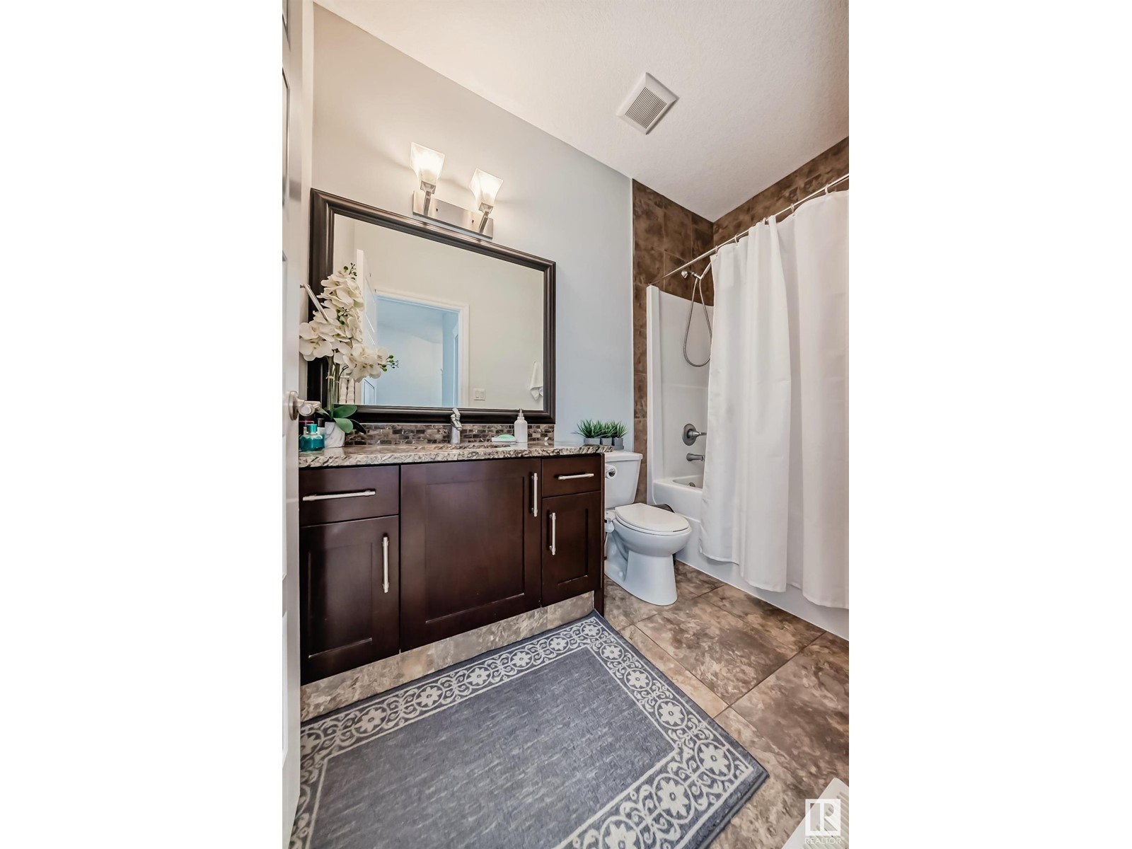 16911 54 St Nw, Edmonton, Alberta  T5Y 0R2 - Photo 19 - E4425409