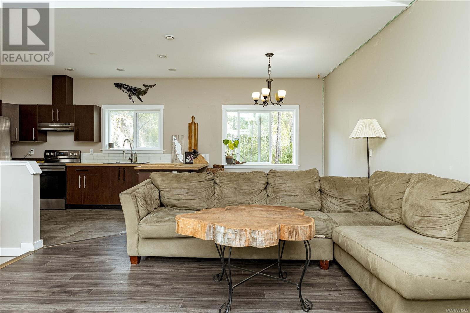 Property at 471 Seedtree Rd image 2