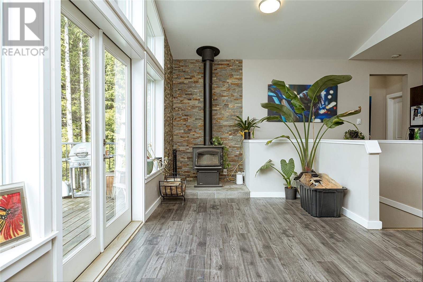 Property at 471 Seedtree Rd image 3