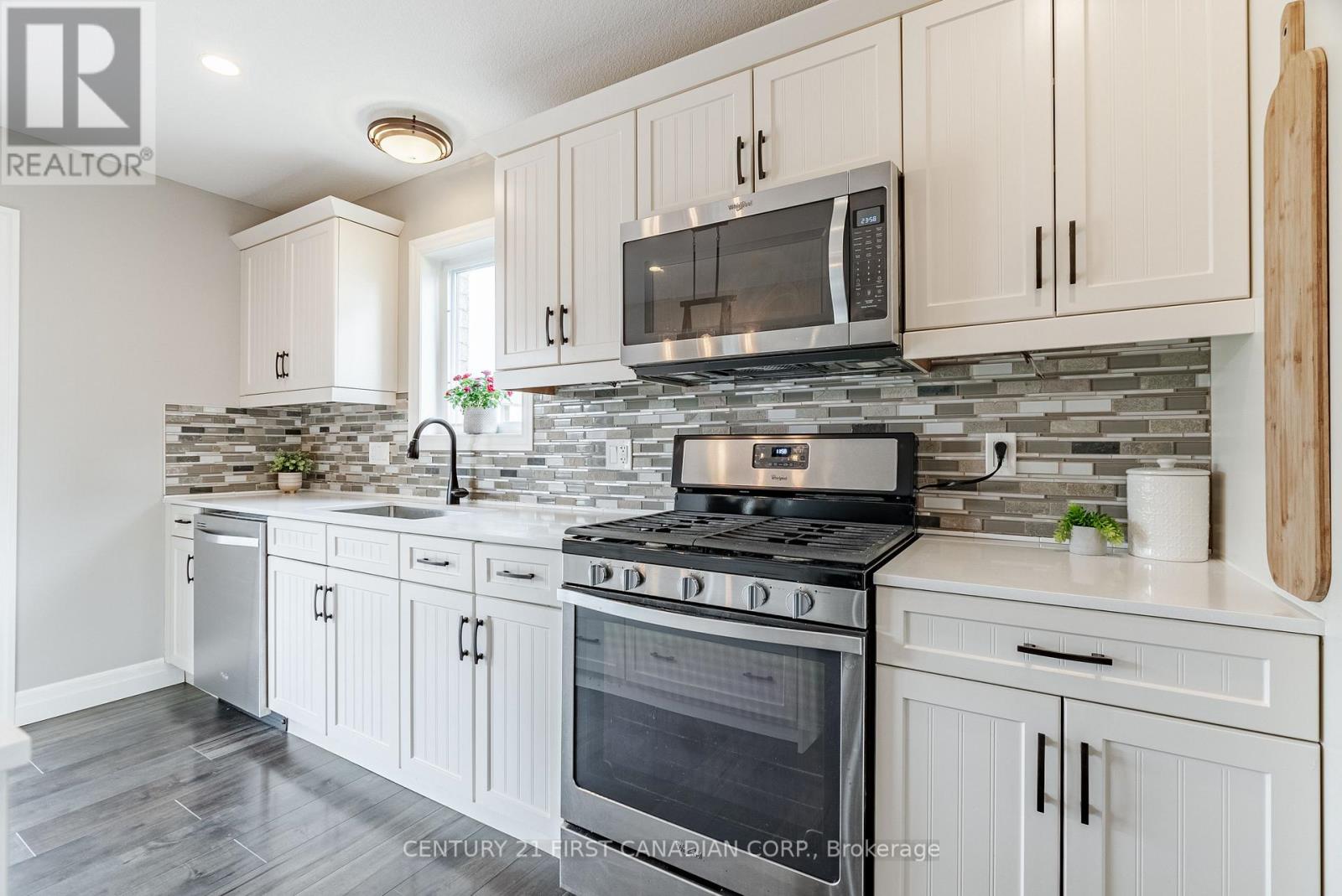 181 Gilmour Drive, Lucan Biddulph, Ontario  N0M 2J0 - Photo 13 - X12016992