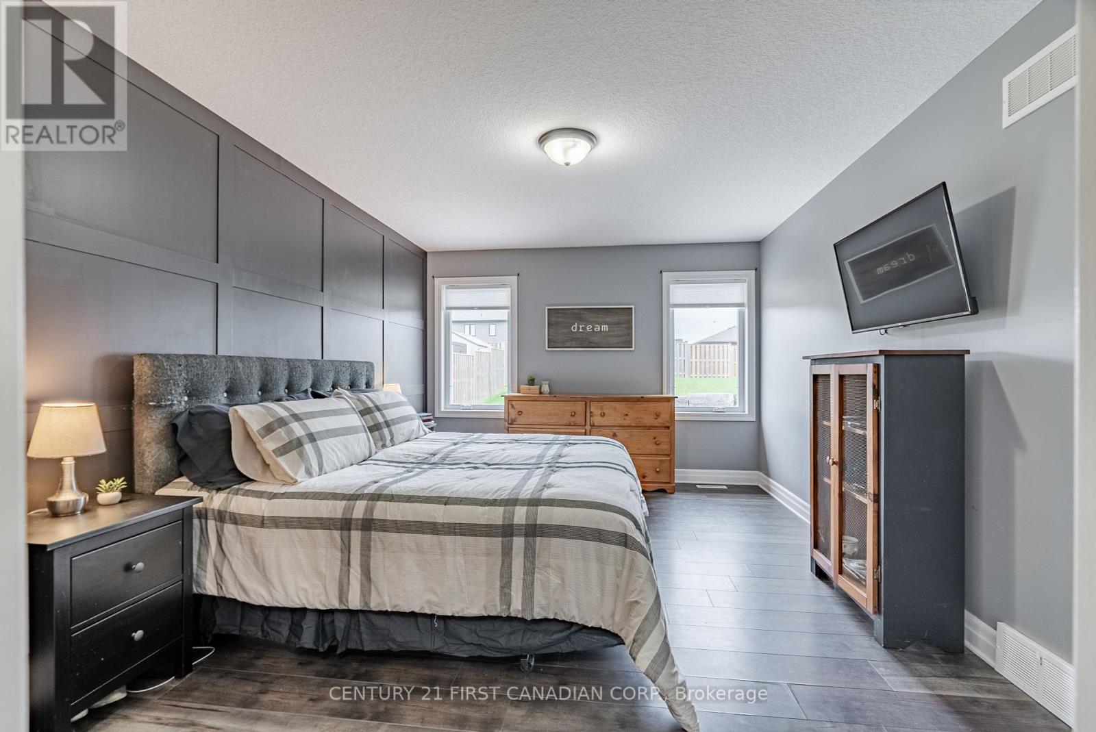 181 Gilmour Drive, Lucan Biddulph, Ontario  N0M 2J0 - Photo 20 - X12016992