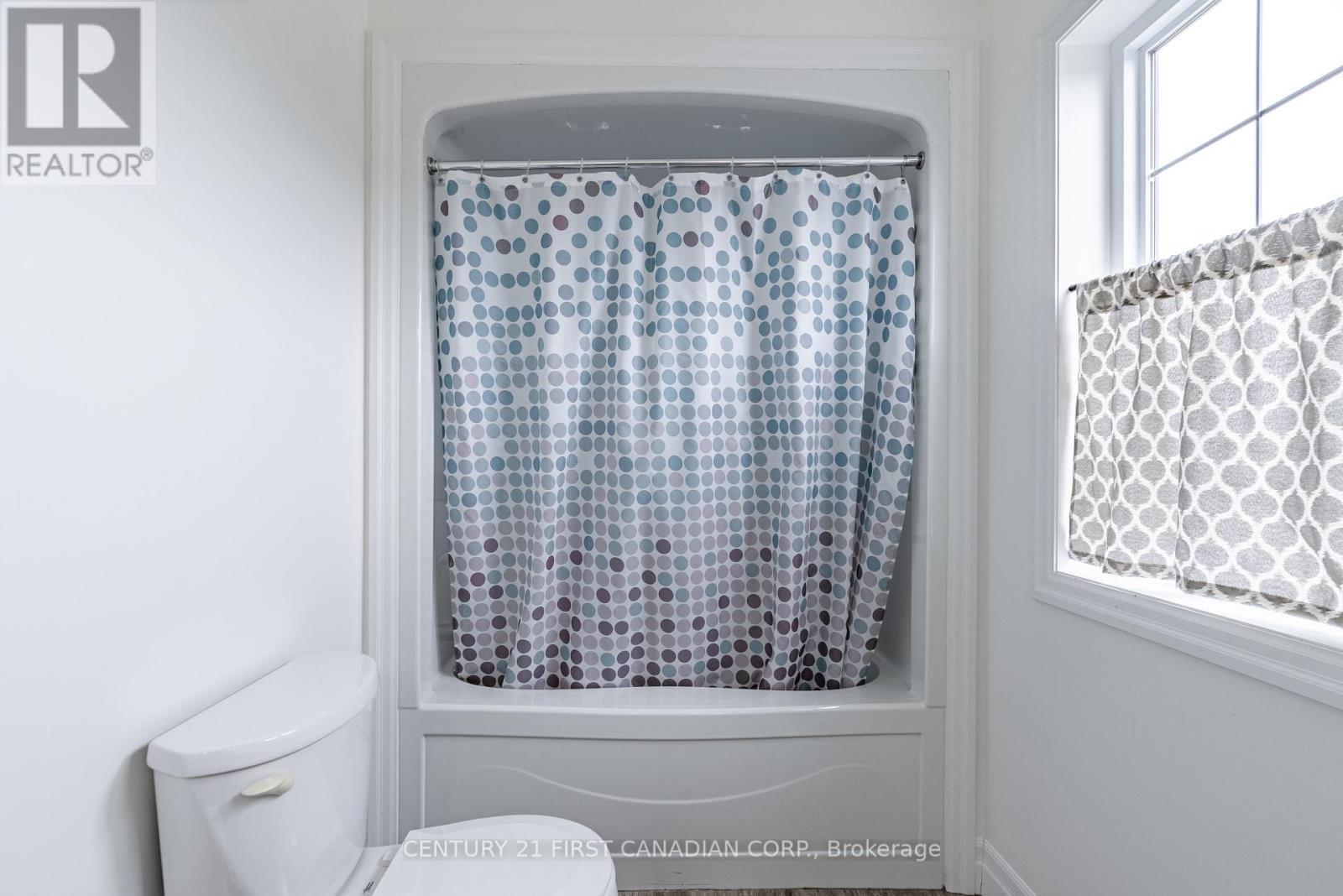 181 Gilmour Drive, Lucan Biddulph, Ontario  N0M 2J0 - Photo 31 - X12016992
