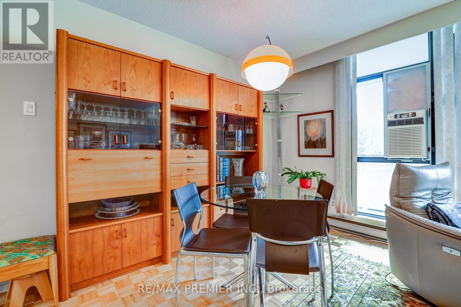 Property at 5-202 - 50 OLD KINGSTON ROAD image 3