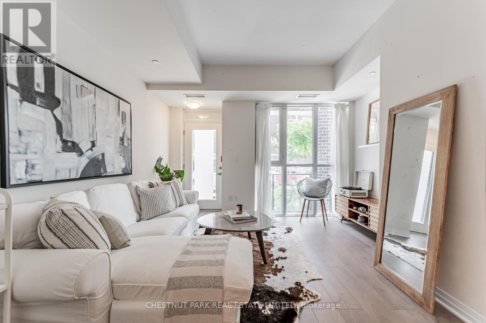 Property at TH104 - 2301 DANFORTH AVENUE image 2