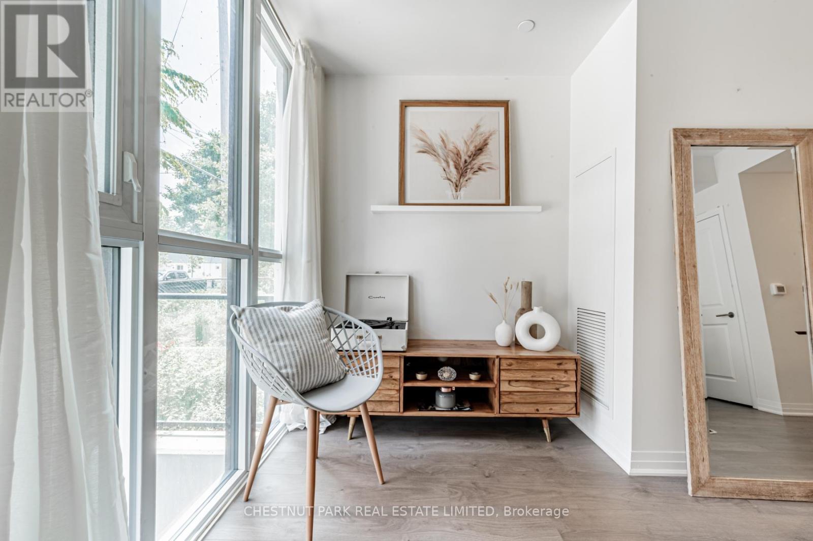 Property at TH104 - 2301 DANFORTH AVENUE image 3