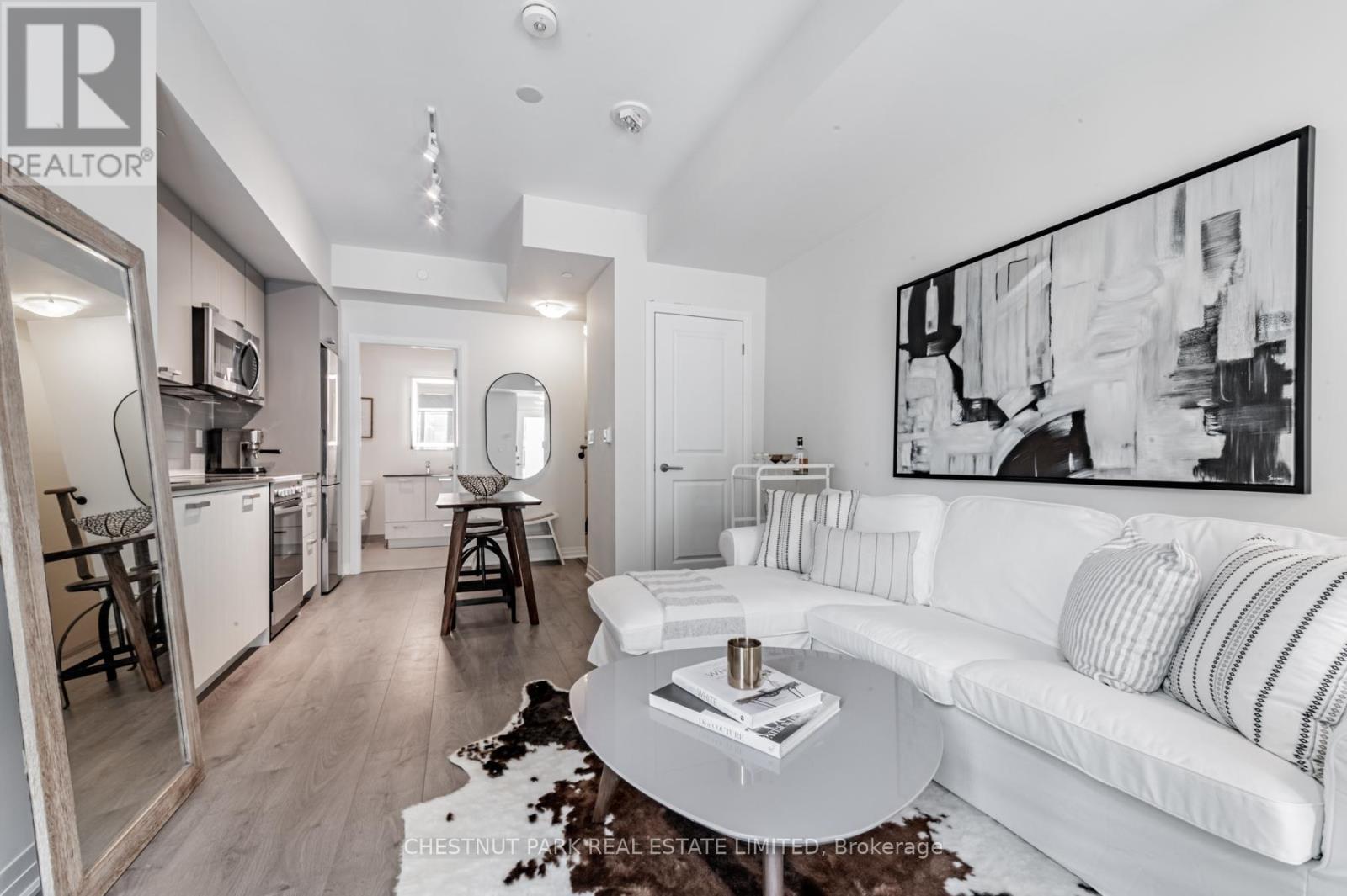 Property at TH104 - 2301 DANFORTH AVENUE image 5
