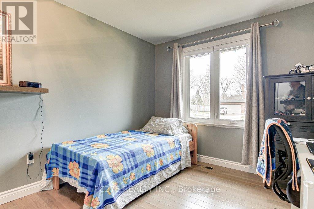 3914 Stacey Crescent, London South (South V), Ontario  N6P 1E8 - Photo 22 - X12011160