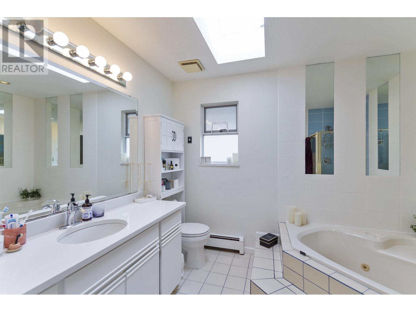 1788 W 49th Avenue, Vancouver, British Columbia  V6M 2S5 - Photo 14 - R2977388