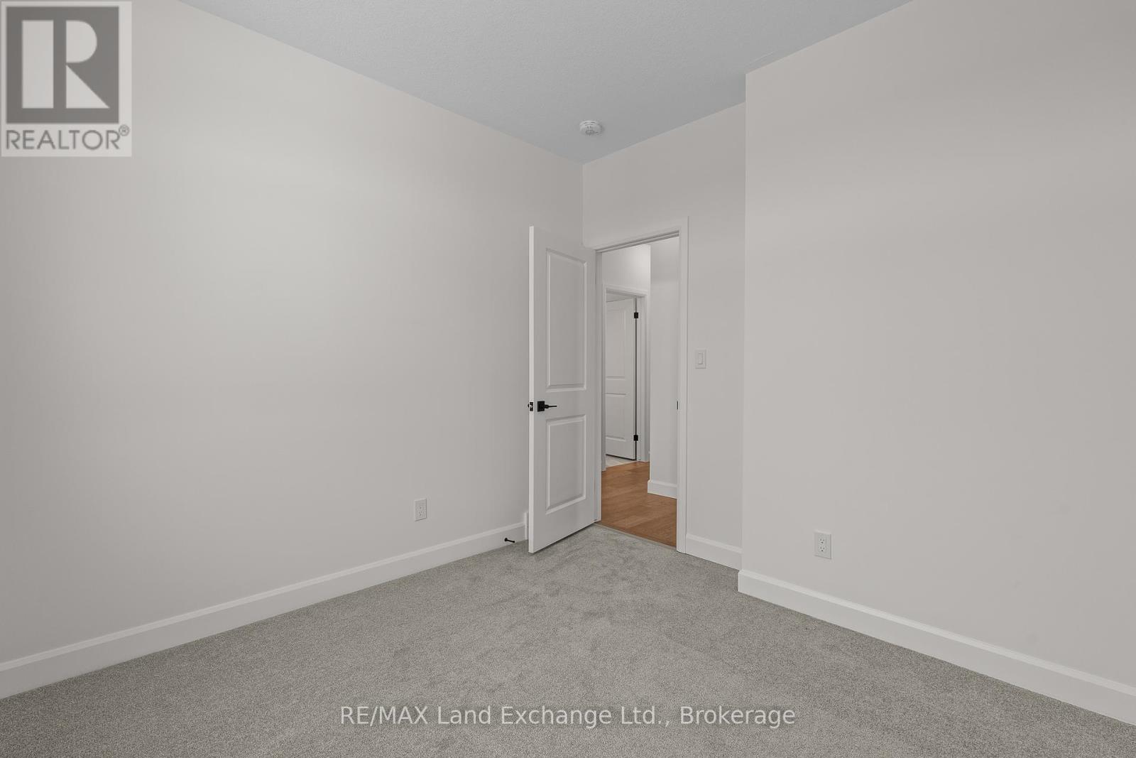 340 Mclean Crescent, Saugeen Shores, Ontario  N0H 2C3 - Photo 15 - X11933721