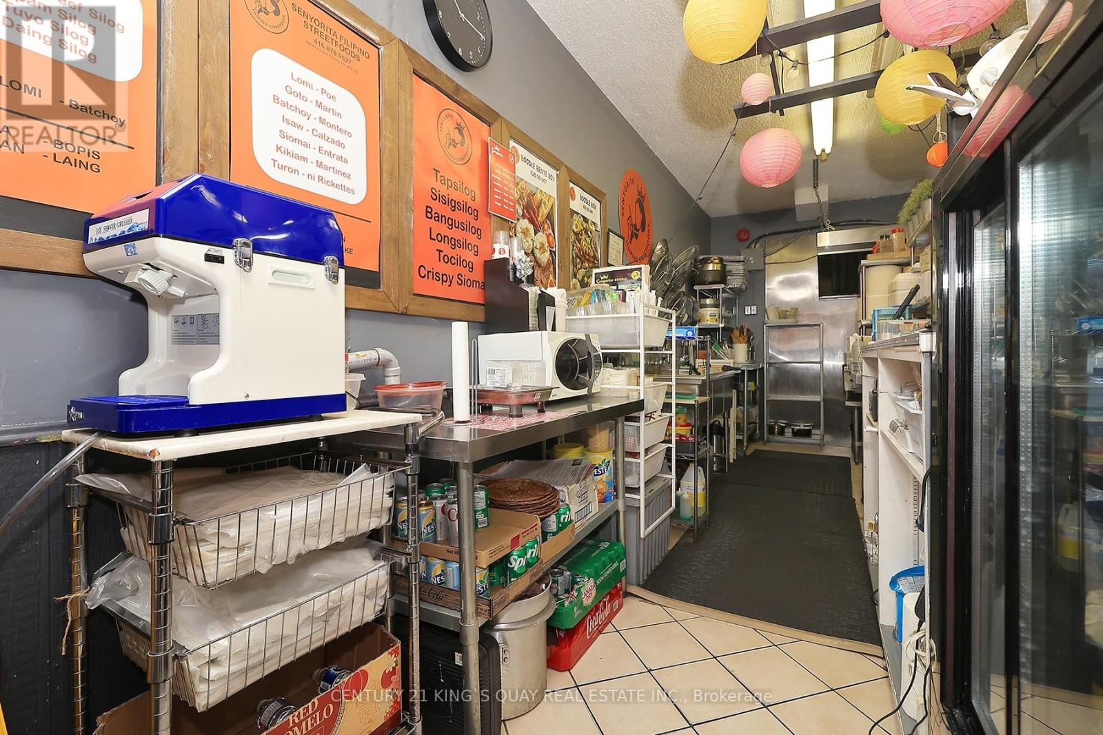 748 Wilson Avenue, Toronto (Downsview-Roding-Cfb), Ontario  M3K 1E2 - Photo 10 - W12016923