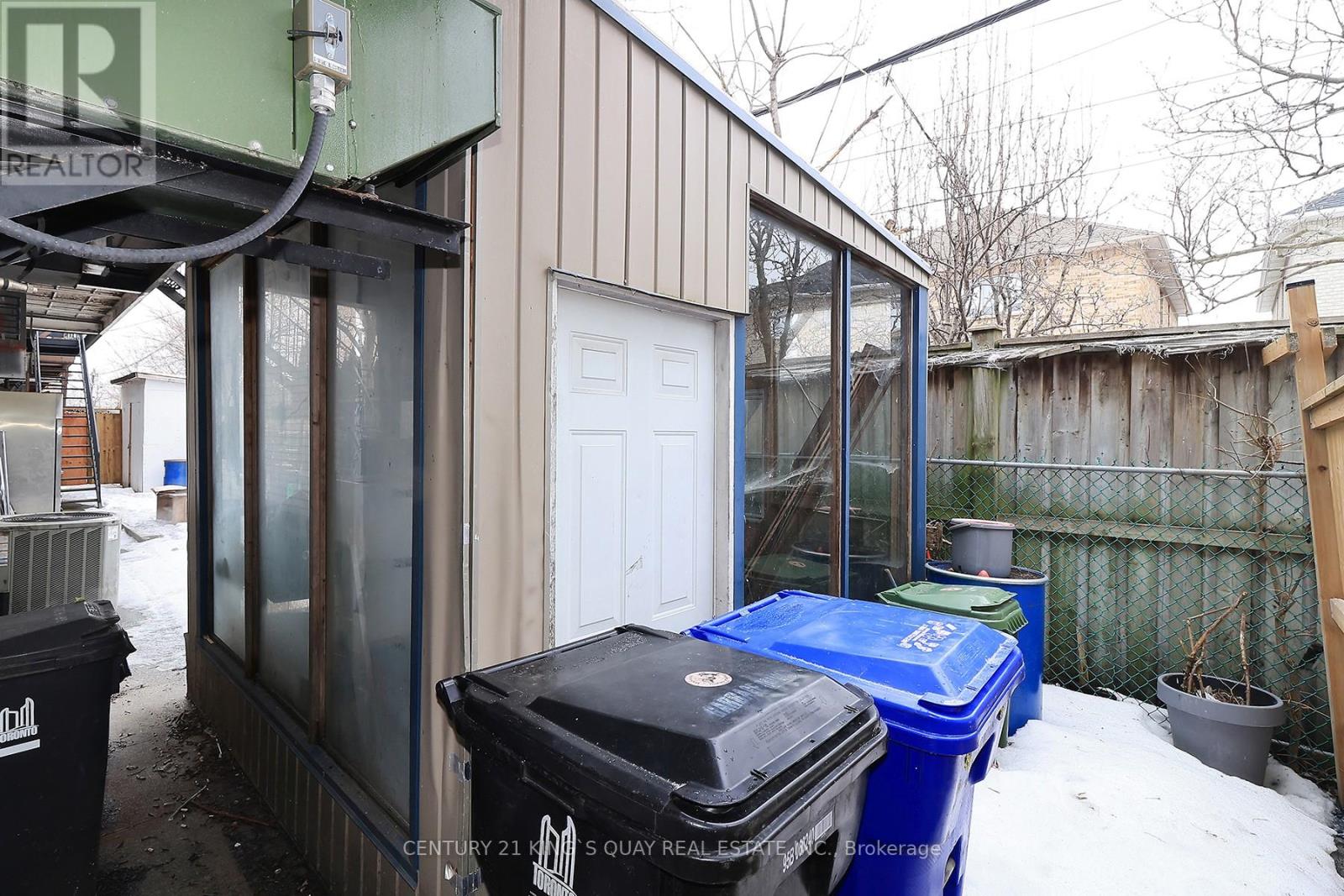 748 Wilson Avenue, Toronto (Downsview-Roding-Cfb), Ontario  M3K 1E2 - Photo 28 - W12016923