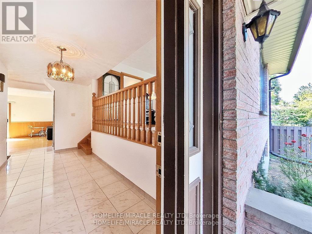 Property at 93 OLD CHICOPEE DRIVE image 3