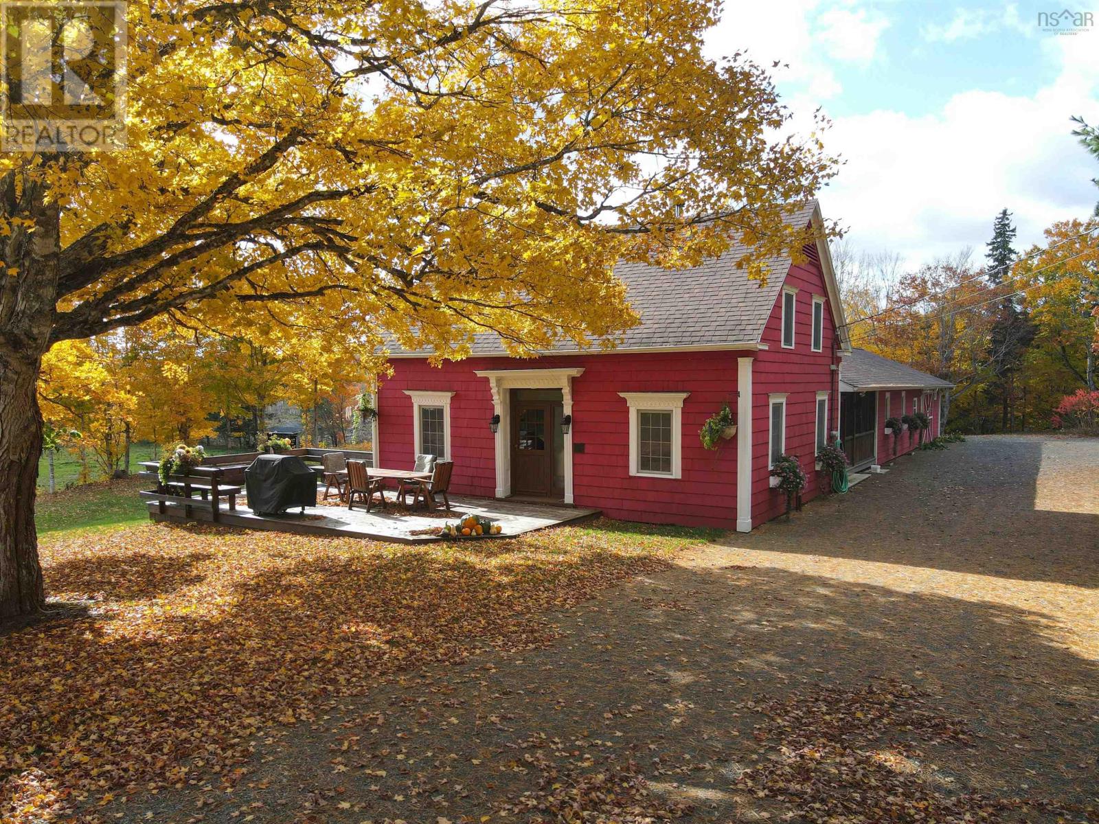 2639 Cabot Trail, Middle River, Nova Scotia  B0E 1B0 - Photo 3 - 202425434