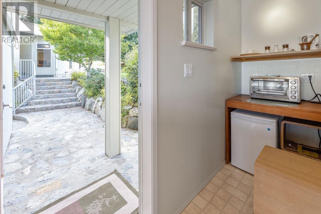 12416 Whitestone Road, Madeira Park, British Columbia  V0N 2H1 - Photo 22 - R2977424