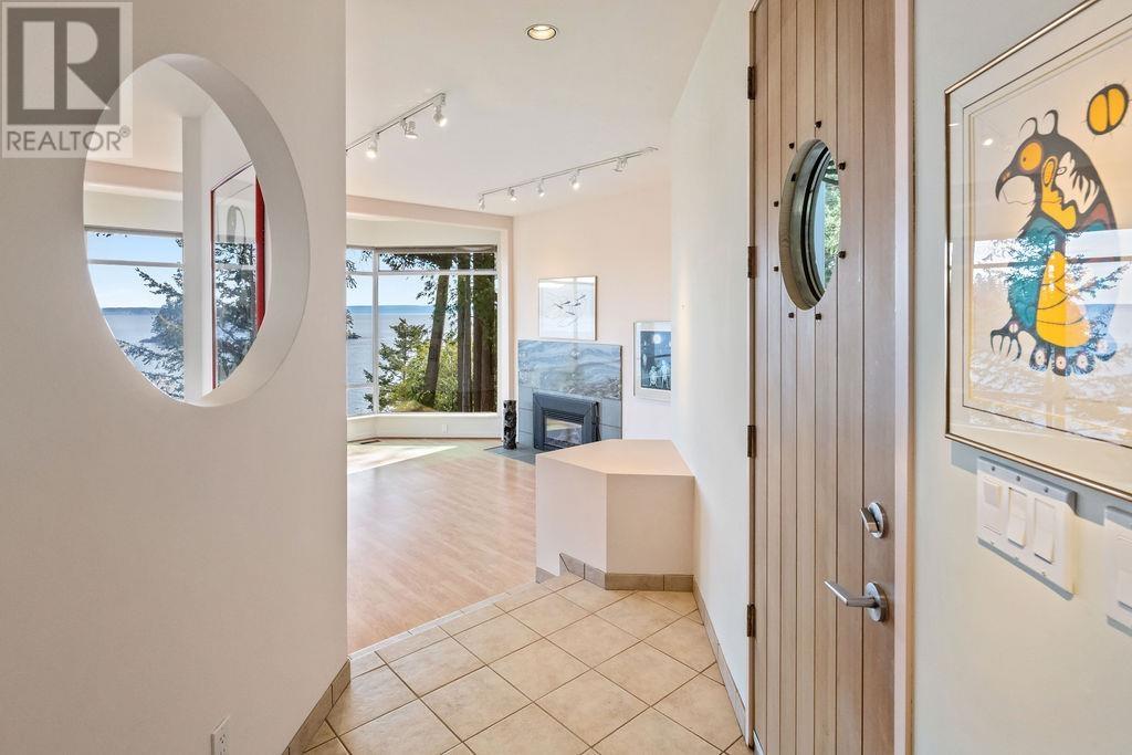 12416 Whitestone Road, Madeira Park, British Columbia  V0N 2H1 - Photo 7 - R2977424