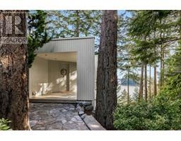 12416 WHITESTONE ROAD, Madeira Park, British Columbia