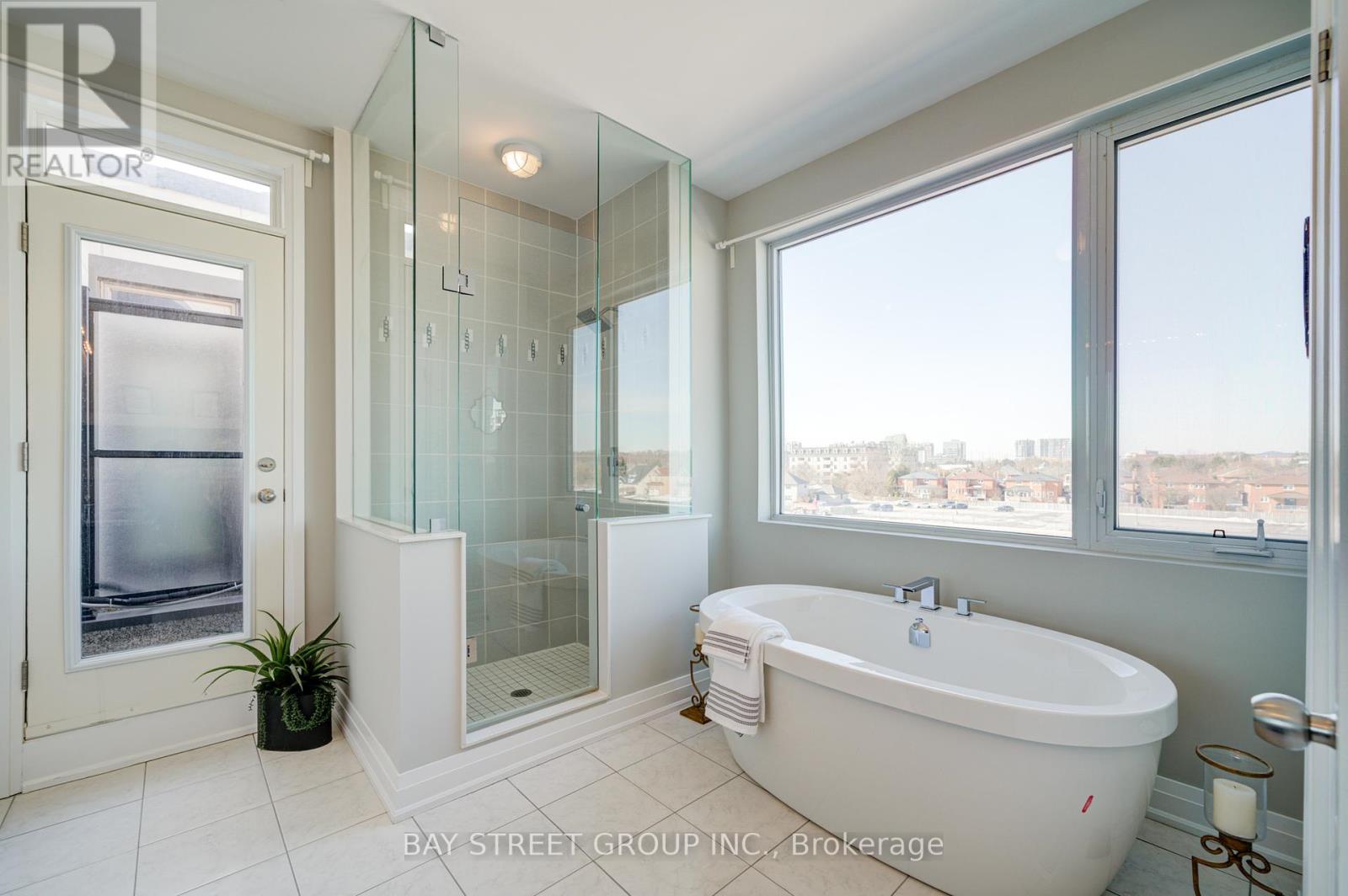 Property at 6 TEASEL WAY image 3