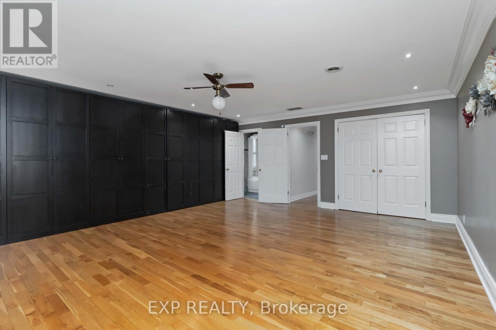 2065 Westfield Drive, Mississauga, Ontario  L4Y 1P2 - Photo 26 - W12017097