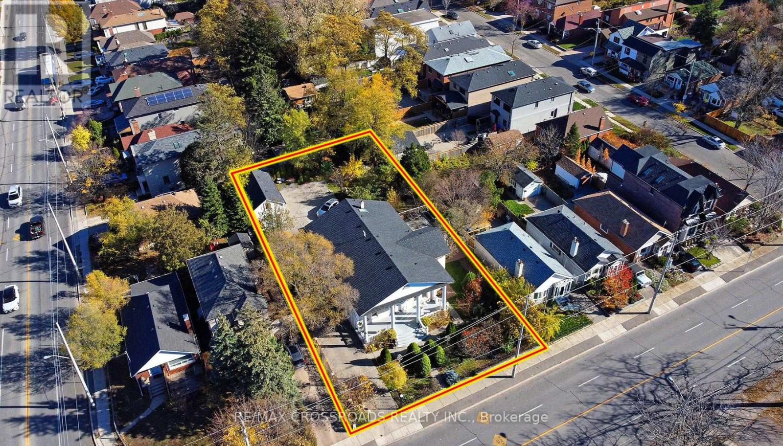 1273 Broadview Avenue, Toronto, Ontario  M4K 2T5 - Photo 2 - E12017013