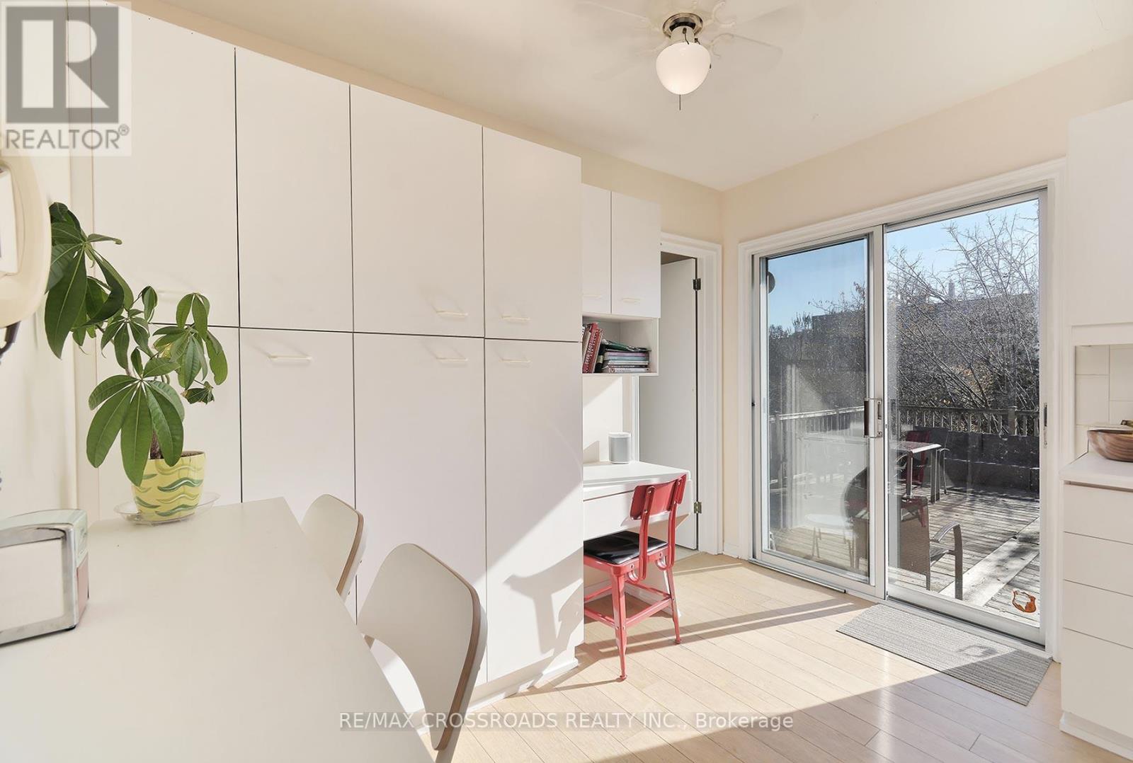 1273 Broadview Avenue, Toronto, Ontario  M4K 2T5 - Photo 23 - E12017013