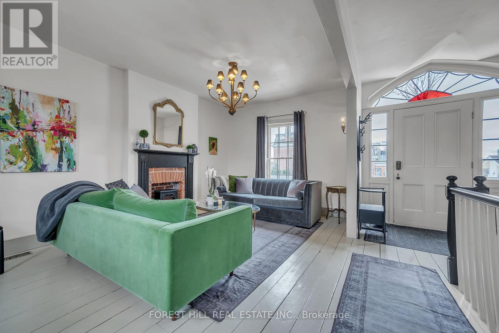 Property at 46 CHARLES STREET image 2