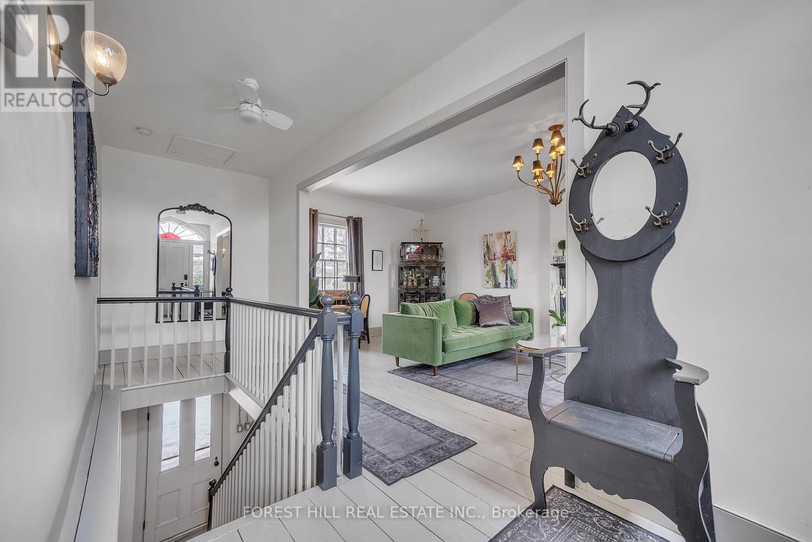 Property at 46 CHARLES STREET image 3