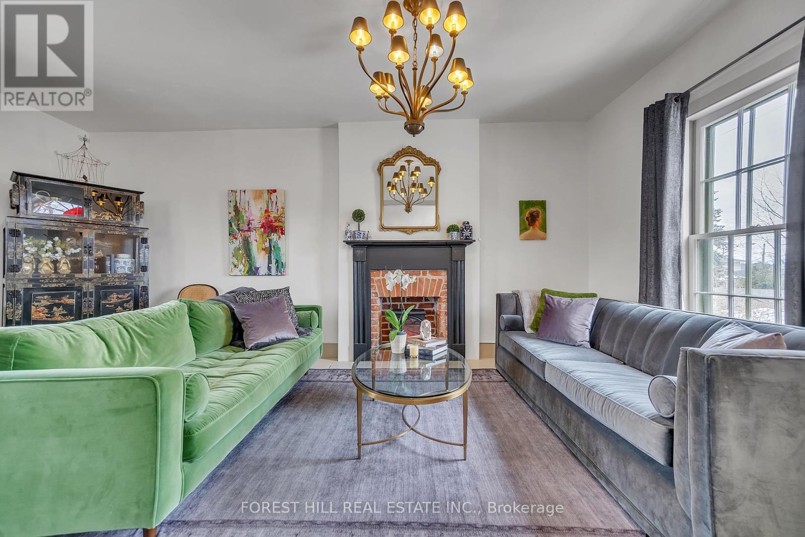 Property at 46 CHARLES STREET image 4