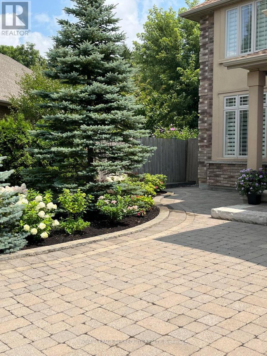 Property at 98 MICHAEL DRIVE image 2