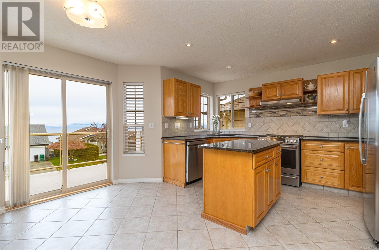 6585 Golden Eagle Way, Nanaimo, British Columbia  V9V 1P8 - Photo 17 - 991648