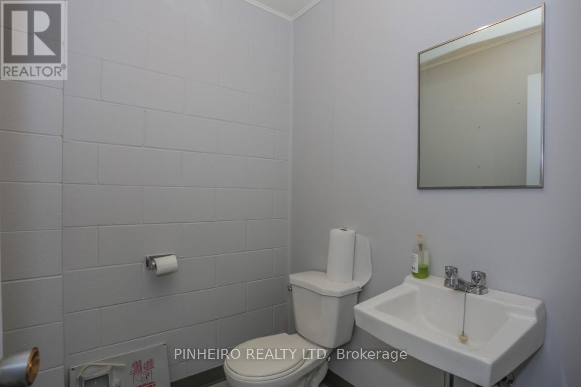 3 - 115 Midpark Road, London South, Ontario  N6N 1B2 - Photo 11 - X12017286