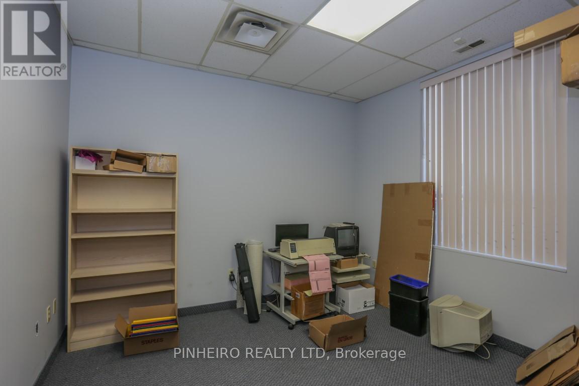3 - 115 Midpark Road, London South, Ontario  N6N 1B2 - Photo 9 - X12017286