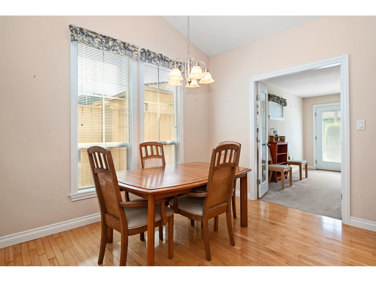 3 648 Coquihalla Street, Hope, Hope, British Columbia  V0X 1L0 - Photo 9 - R2976829