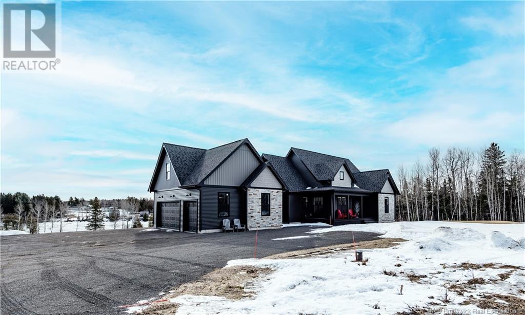 579 Saint Charles N, Saint-Charles