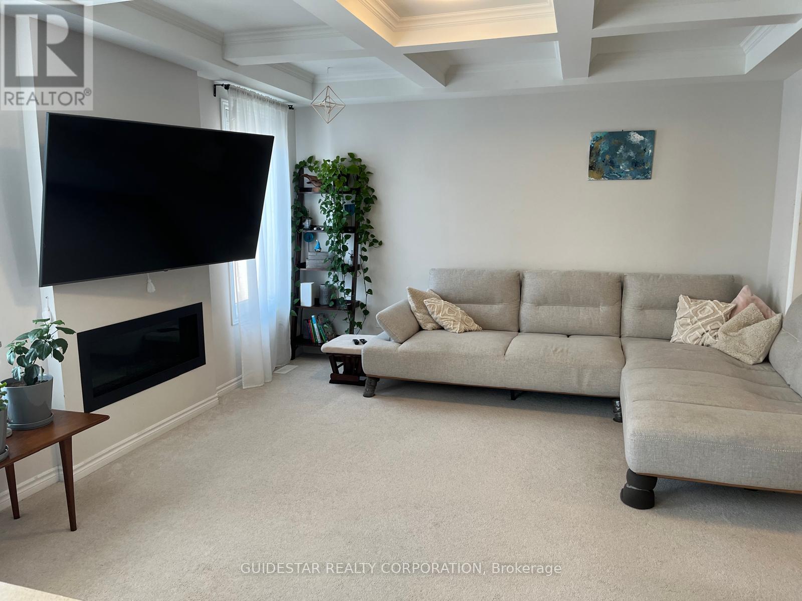 Property at 28 OXALIS CRESCENT image 3