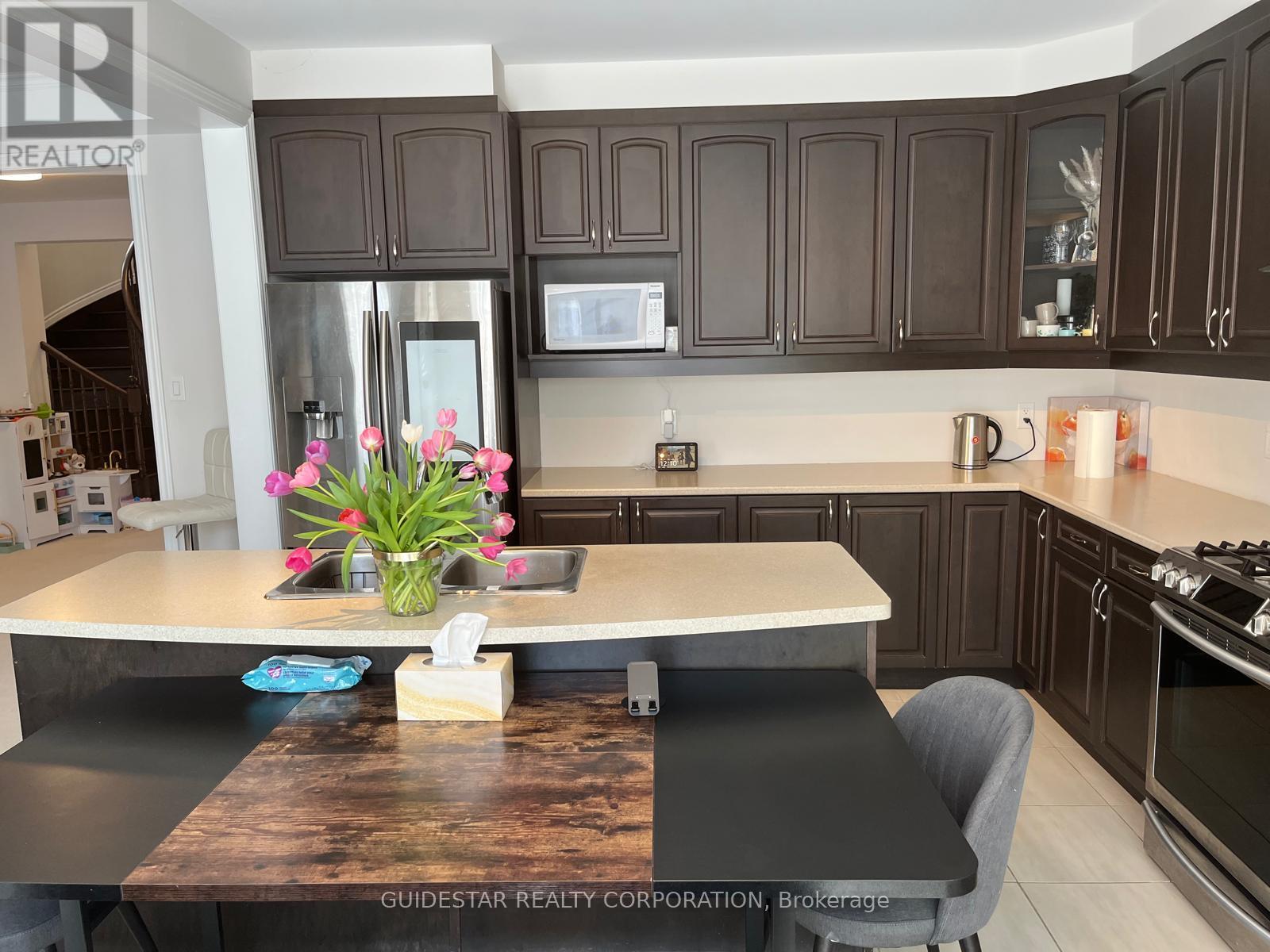 Property at 28 OXALIS CRESCENT image 5