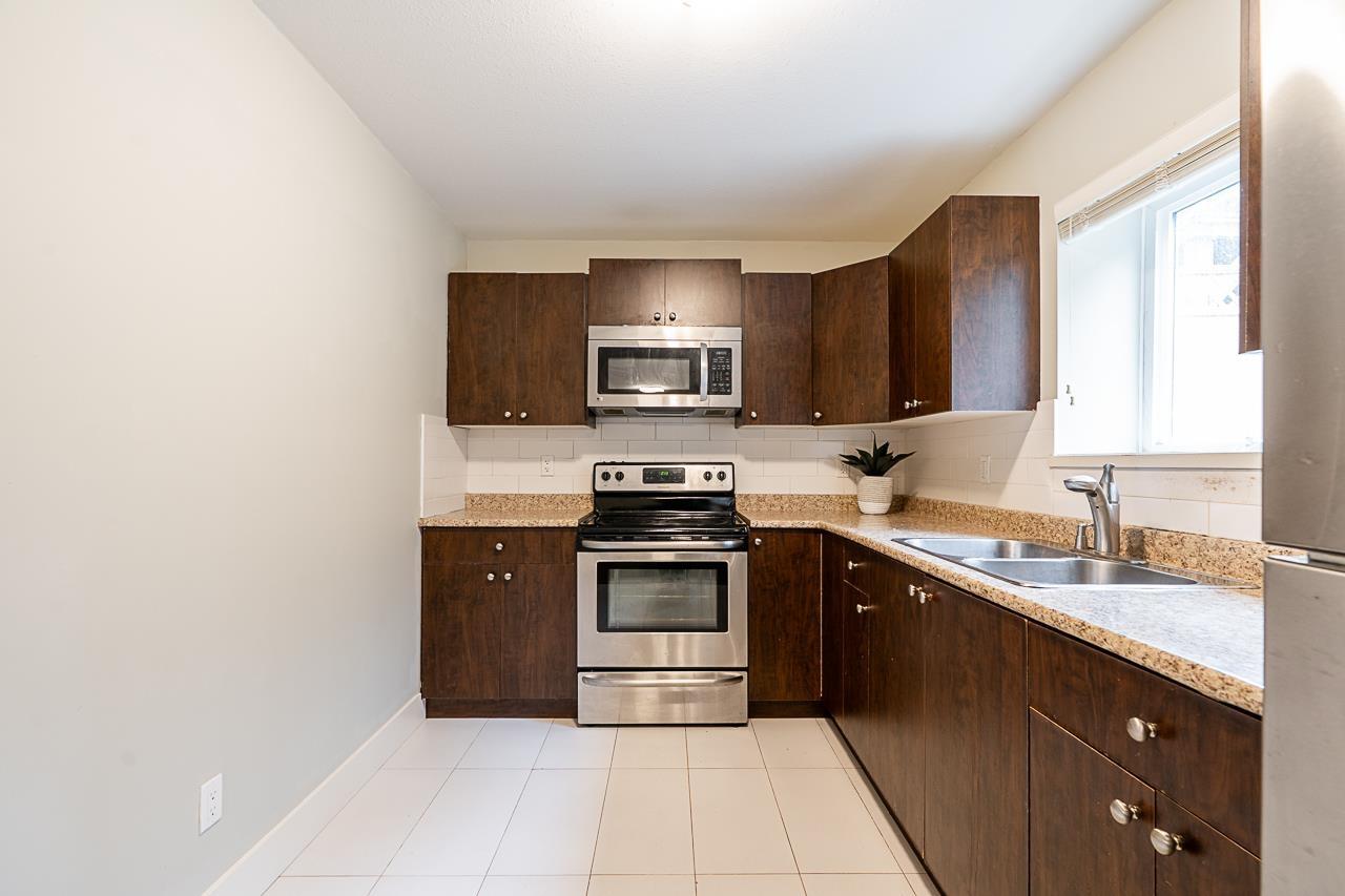 Property at 21046 76A AVENUE image 3