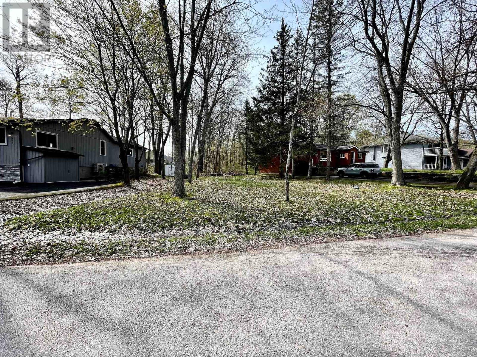 Property at 257 ROBINS POINT ROAD image 2