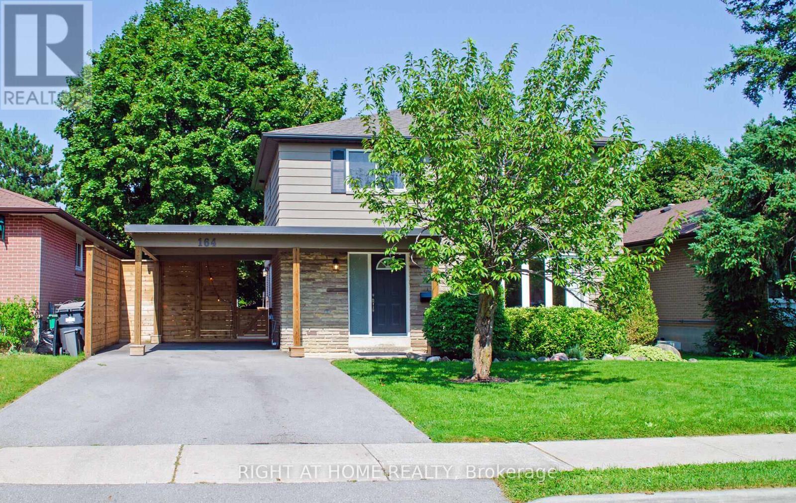 Property at 164 MCMURCHY AVENUE S image 3