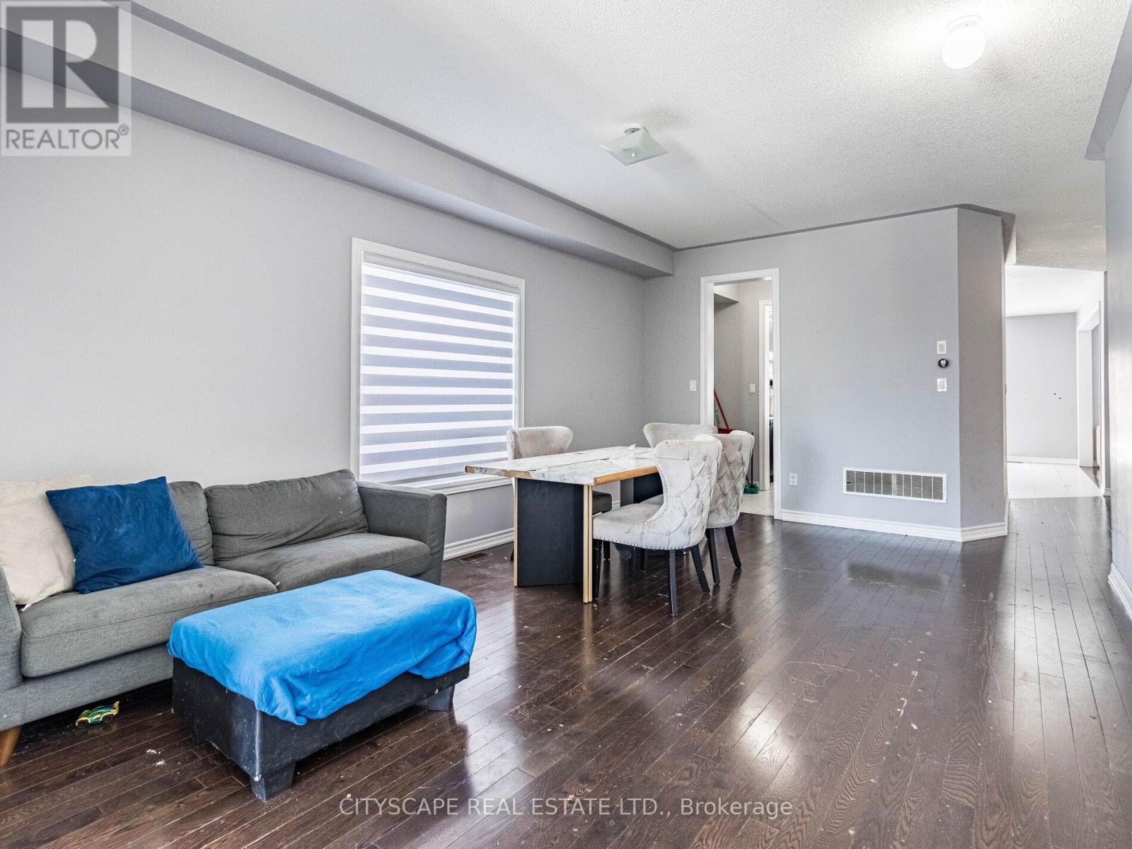 Property at 222 IRWIN STREET image 4