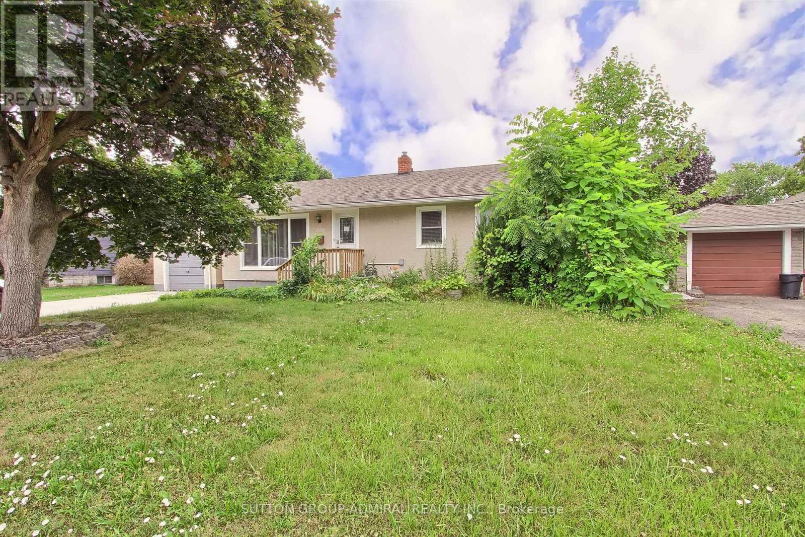 Property at 571 GENEVA STREET image 3